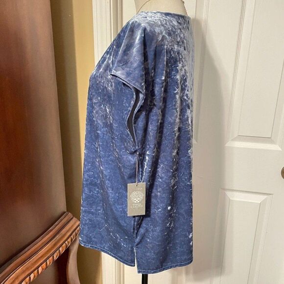 Vince Camuto Blue Velvet Blouse - Picture 4 of 8